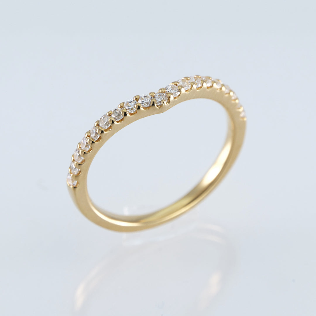 B】ハーフエタニティVリング（0.23ct） – トレセンテ オフィシャル